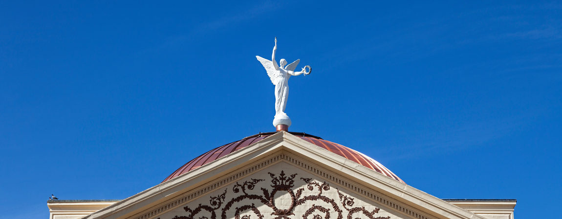 Roof of AZ Legislature with Winged Victory Statue